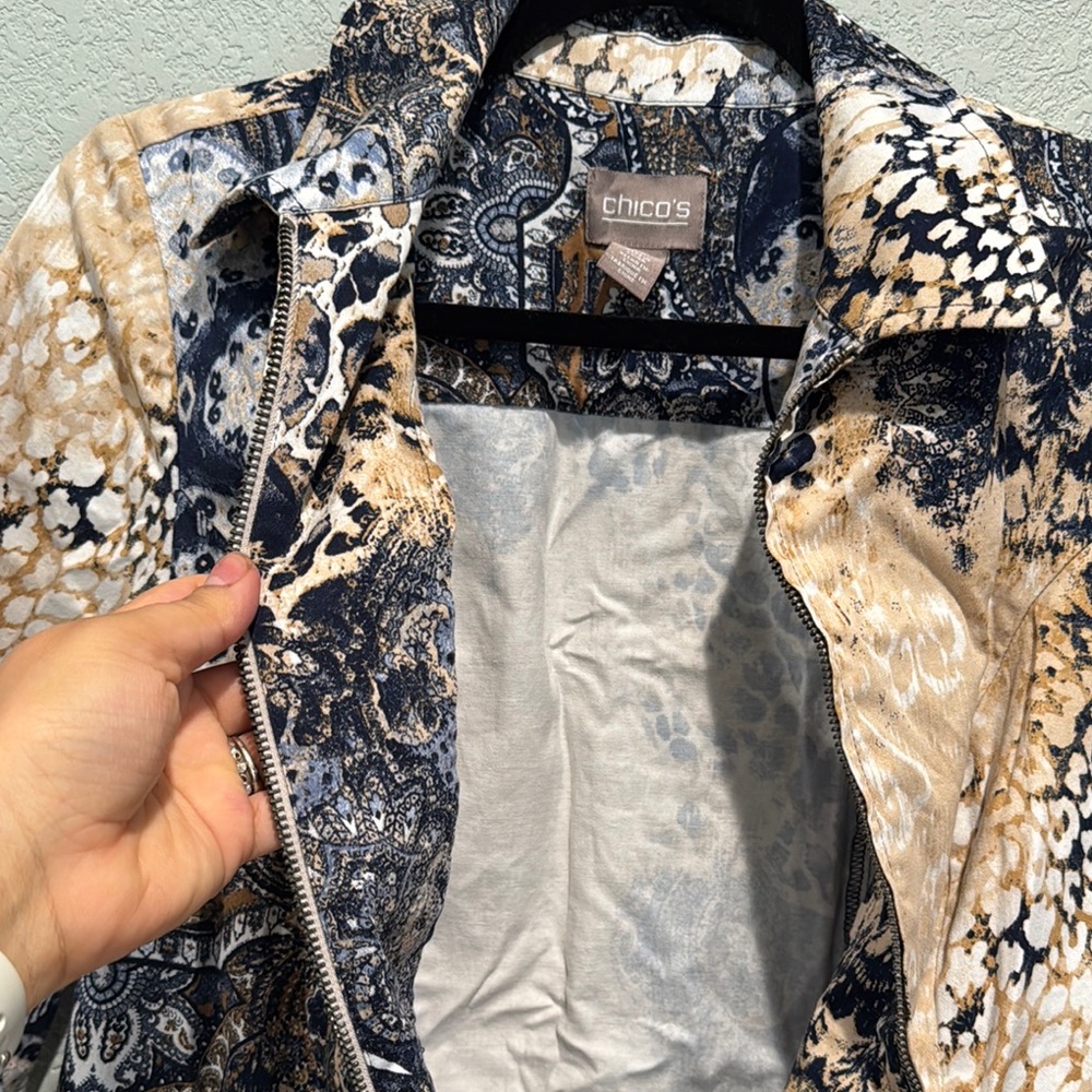 Chico's Multicolor Pattern Zip Up Jacket - image 4